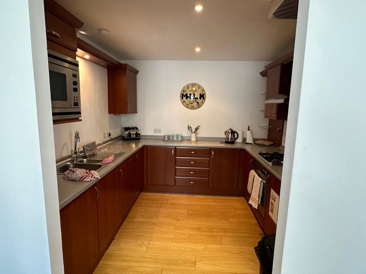 Comfy Two Bedroom Apartment Right In The City Centre Glasgow Ngoại thất bức ảnh